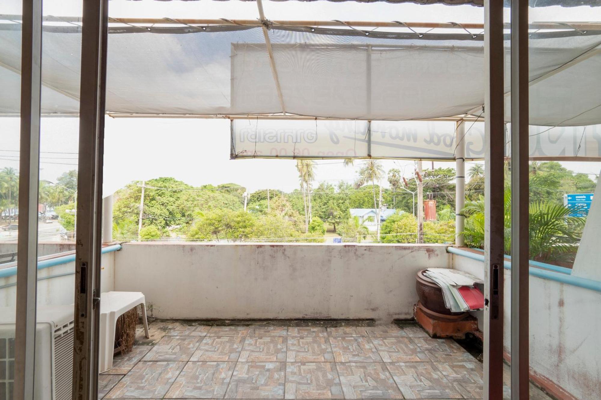Hotel Oyo 1152 Hongpak Mint Bangsaen Exterior foto